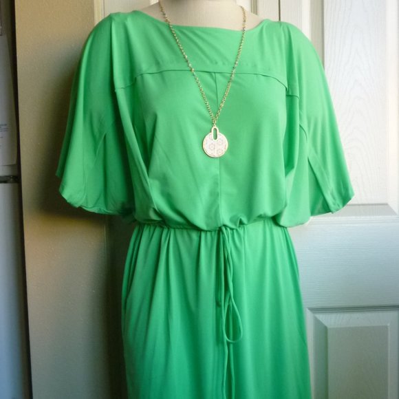 Cold Water Creek: Neon Green/Dolmen Sleeve Dress - Picture 2 of 10